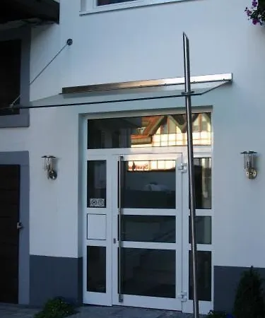 & Restaurant Zum Schwanen * Neuried (Baden-Wurttemberg)